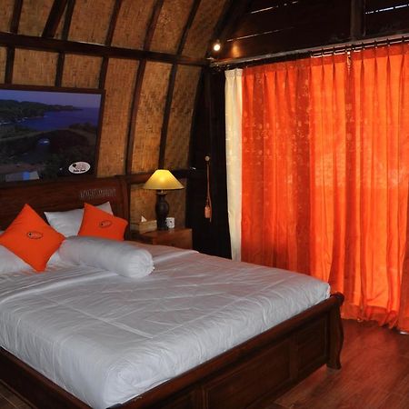 Holy Hills Bungalow Nusa Penida Batumadeg 外观 照片