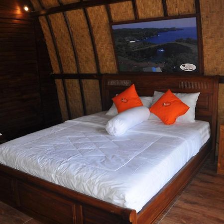 Holy Hills Bungalow Nusa Penida Batumadeg 外观 照片