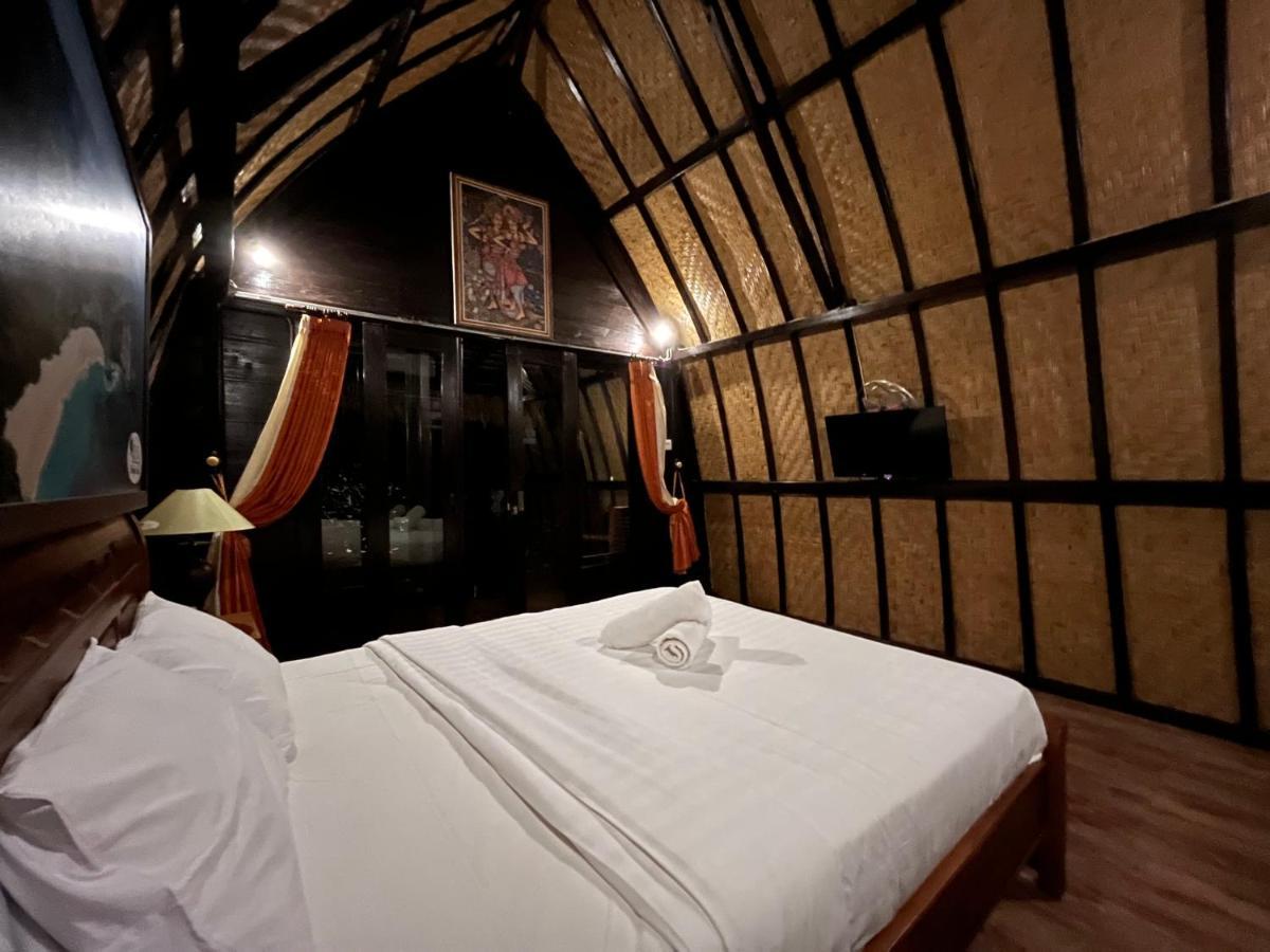 Holy Hills Bungalow Nusa Penida Batumadeg 外观 照片