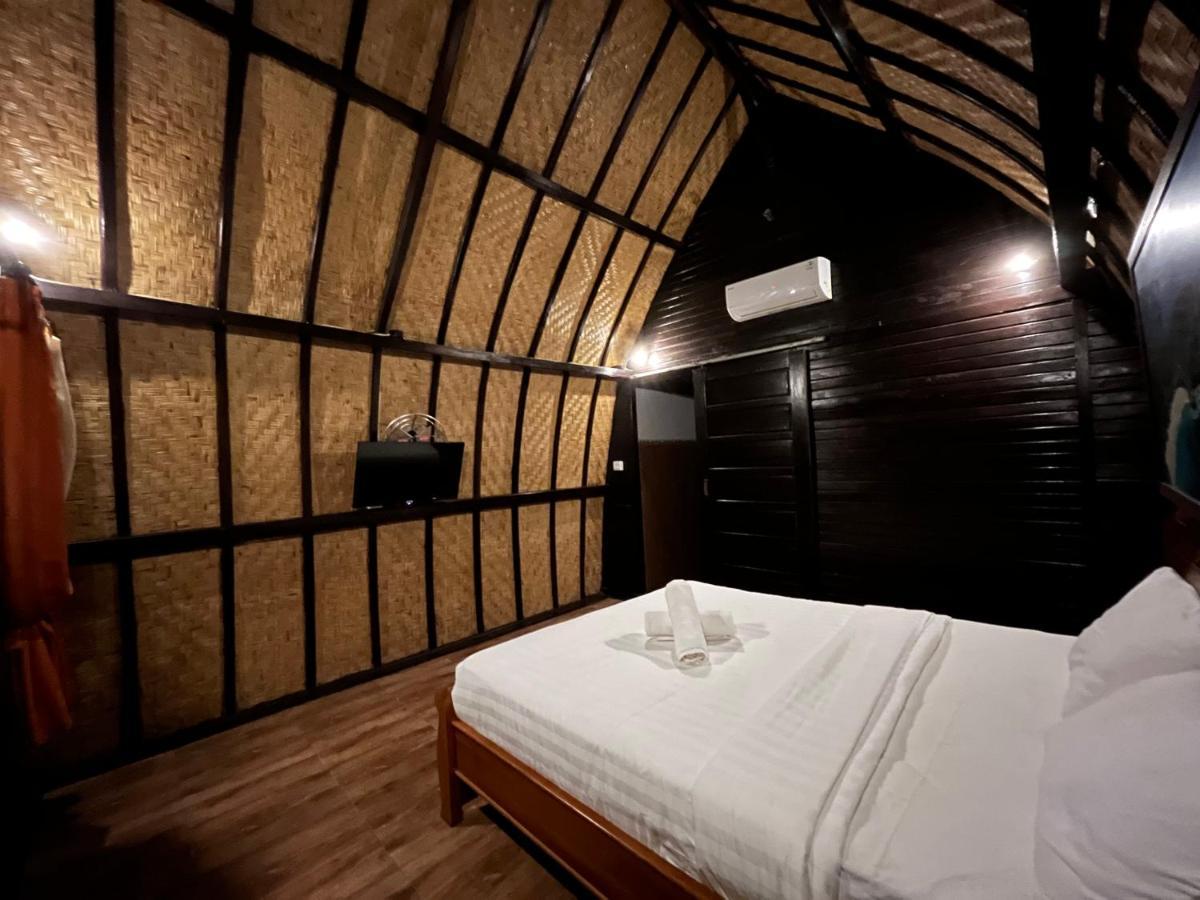 Holy Hills Bungalow Nusa Penida Batumadeg 外观 照片